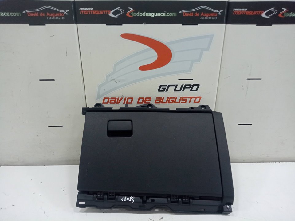 Guantera toyota corolla (210)    |   ..